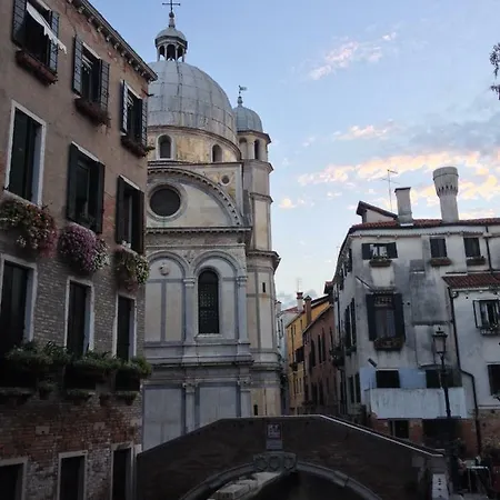 Attico Con Altana Privatunterkunft *